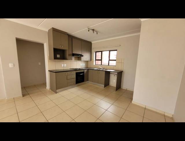 2 BEDROOM PROPERTY TO RENT IN BARBEQUE DOWNS